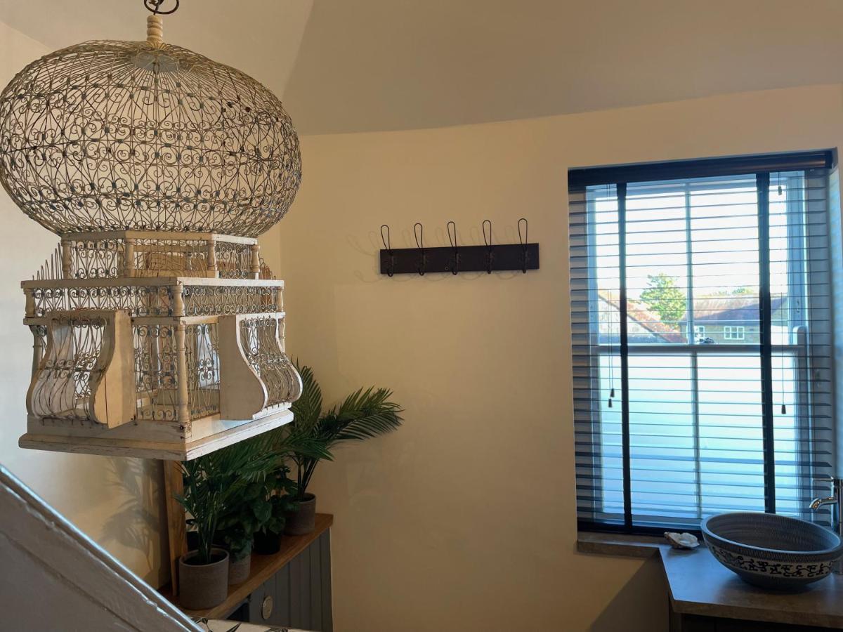 Fabulous Apartment Seconds From Beach By Whitstable-Holidays, Pudding Pan מראה חיצוני תמונה